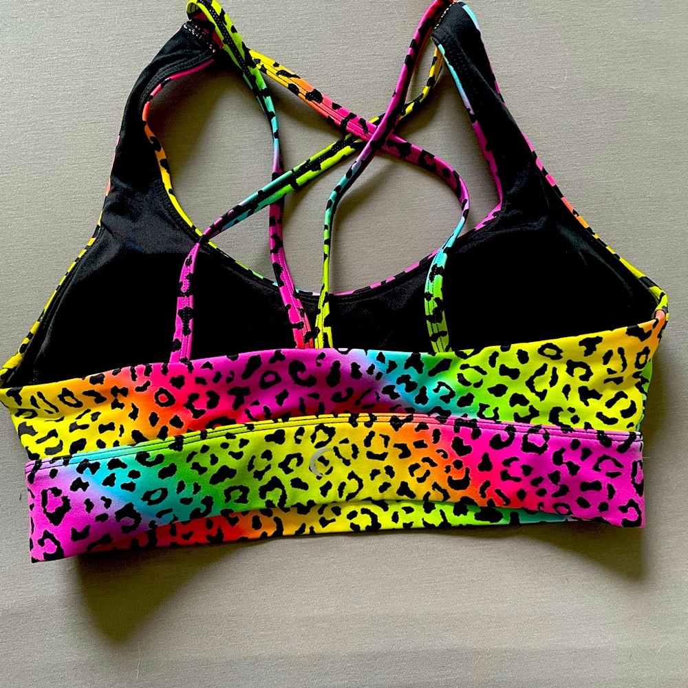 🌈Rainbow Leopard Light-N-Tight Strappy Bra-EUC (fits like a small)